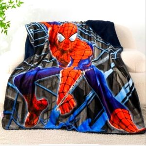 Marvel Spider-Man Soft Red & Blue GamerVerse Cloud Throw With Faux Fur Reverse